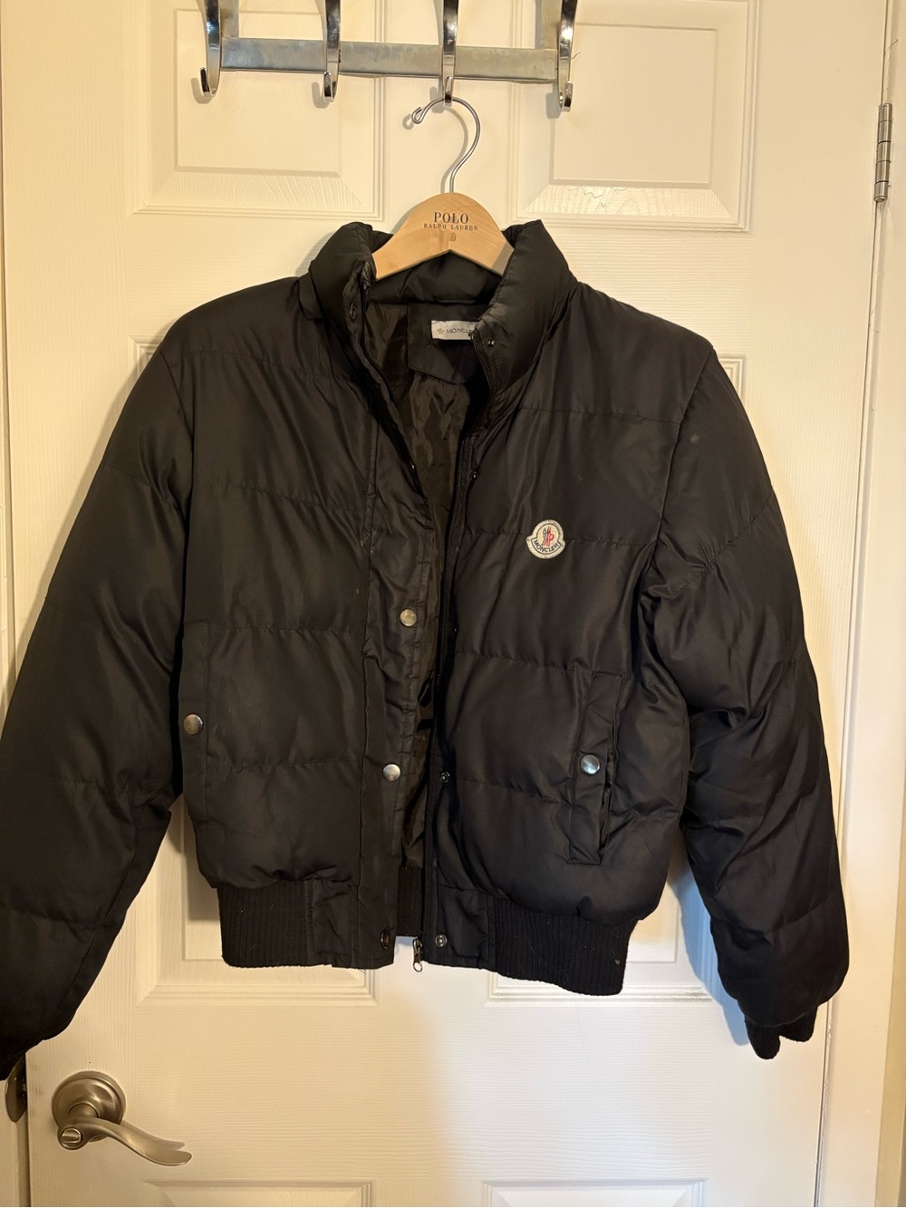Moncler Cropped Black Down Jacket with Logo Emblem